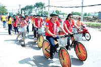 Hình ảnh: Hoa hậu Đặng Thu Thảo tham gia lập kỷ lục Guiness Việt Nam số 9