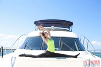 Lý Băng Băng khoe dáng thon với yoga trên du thuyền - 3