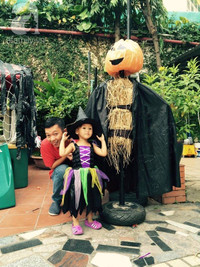 Phù thủy, yêu quái nhí đáng yêu nhất thế giới mùa Halloween