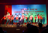 Nghệ An: Tuyên dương sinh viên 5 tốt và giải thưởng Sao tháng giêng ảnh 1