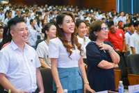 dai hoc nguyen trai-07032.jpg