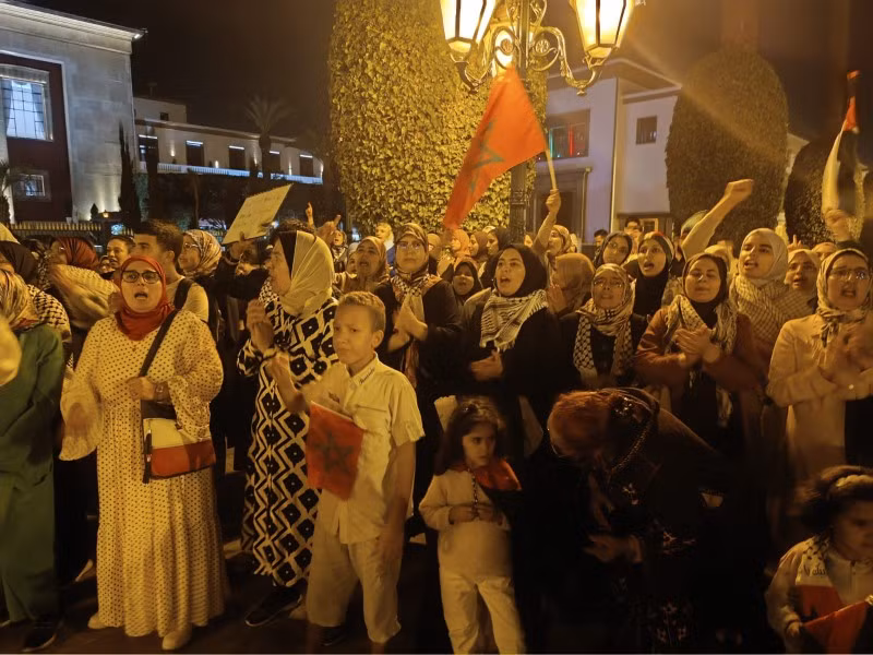 Chùm ảnh biểu tình rầm rộ sau vụ đánh bom vào bệnh viện ở Gaza 