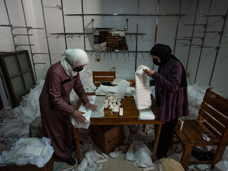 Chùm ảnh thợ may Gaza thời chiến