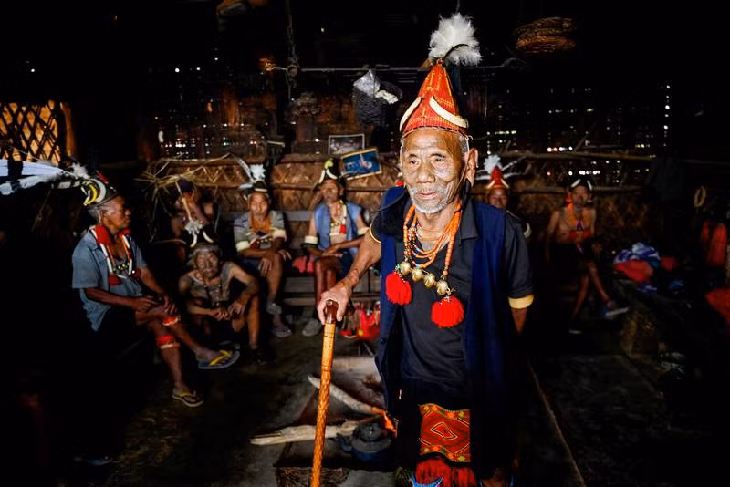 Chùm ảnh bộ lạc với một quá khứ tàn bạo