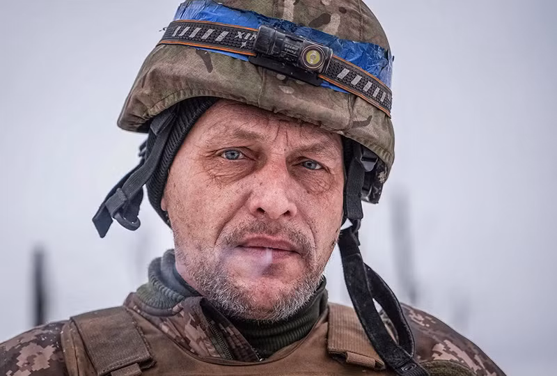 Chùm ảnh Ukraine xây rào chắn, đào hào, chuyển trọng tâm phòng thủ