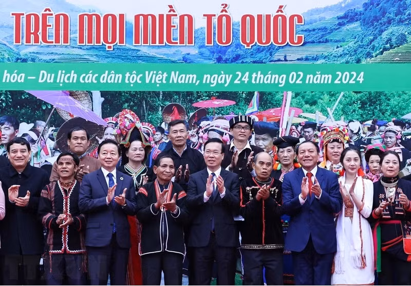 Chủ tịch nước Võ Văn Thưởng dự Ngày hội sắc Xuân trên mọi miền tổ quốc