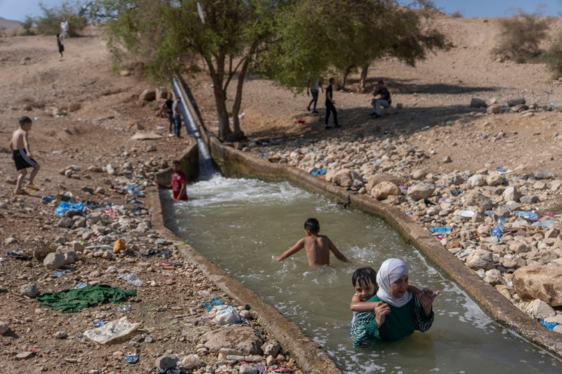Cơn khát của người Palestine