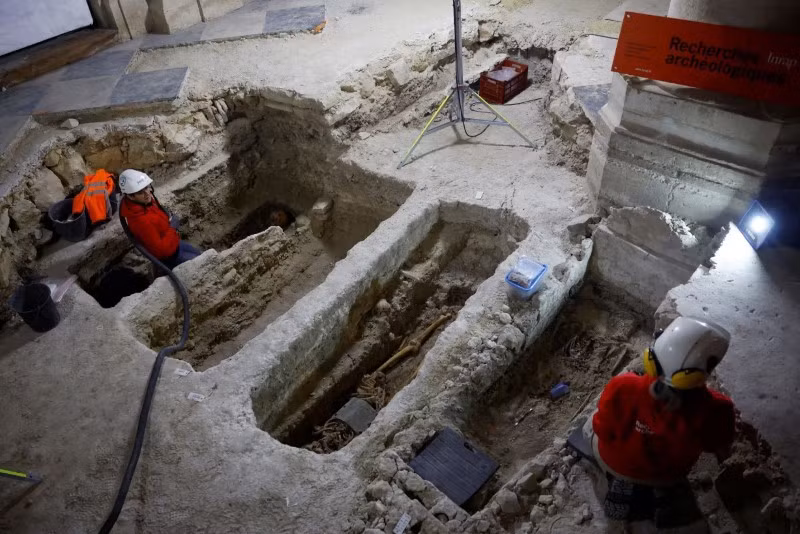 Chùm ảnh phục dựng Nhà thờ Đức Bà sau hỏa hoạn