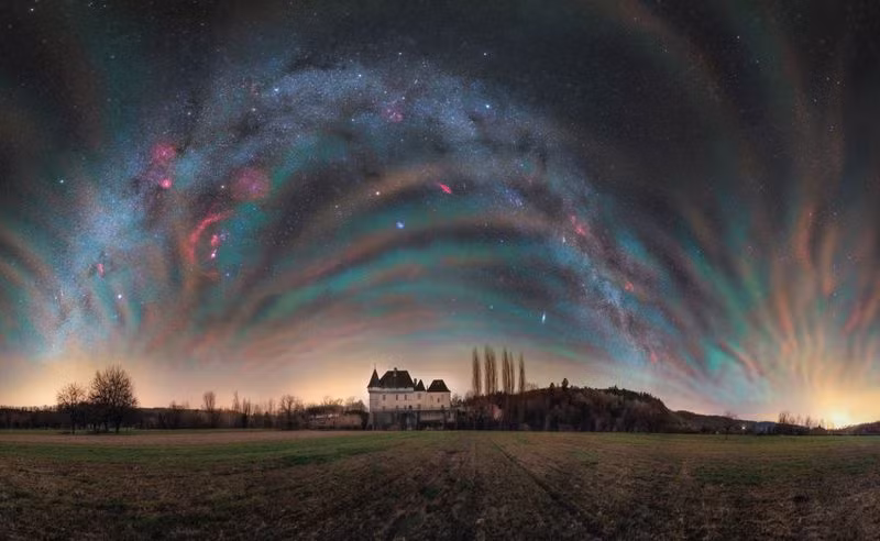 Những bức ảnh tuyệt đẹp về dải ngân hà lộng lẫy 