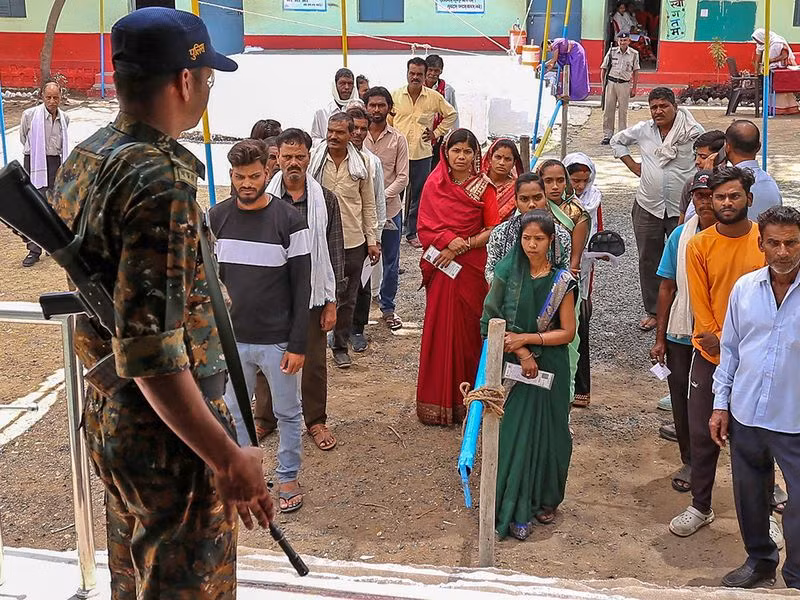 Chùm ảnh Ấn Độ tổ chức cuộc bầu cử lớn nhất thế giới