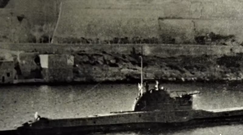 Mô tả cuộc tìm kiếm là “nhiệm vụ khó khăn nhất mà tôi từng thực hiện trong đời”, Thoctarides đã chia sẻ các bức ảnh và video trên mạng xã hội về chiếc tàu ngầm lớp T dài 84 mét bị chìm. Con tàu này đã biến mất vào tháng 1/1942. Chùm ảnh phát hiện xác tàu ngầm HMS Triumph sau 81 năm mất tích