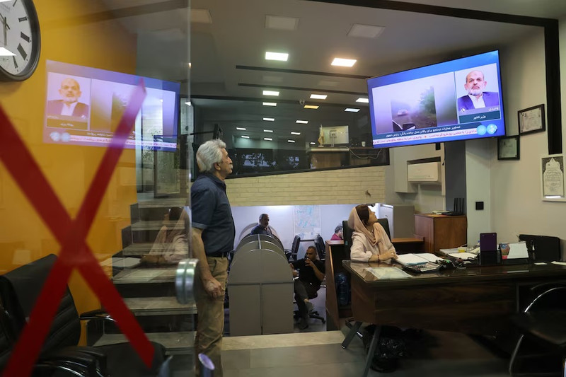 Tính mạng Tổng thống Iran bị đe dọa sau vụ tai nạn máy bay