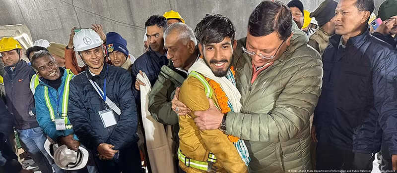 Chùm ảnh những câu chuyện tử tế tích cực trên thế giới năm 2023 