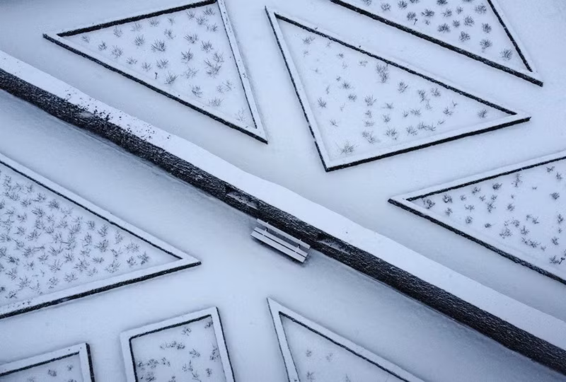 Chùm ảnh khung cảnh mùa đông khắp thế giới nhìn từ trên cao 