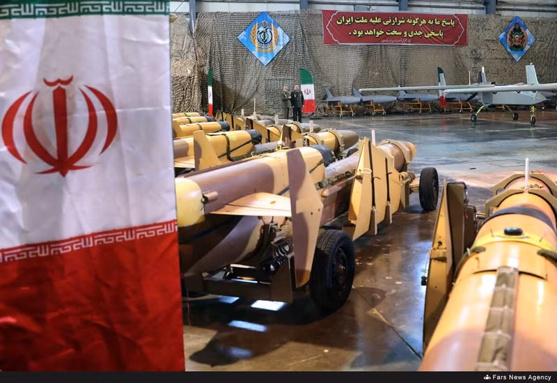 Chùm ảnh lượng lớn lượng lớn UAV chiến lược về tay quân đội Iran