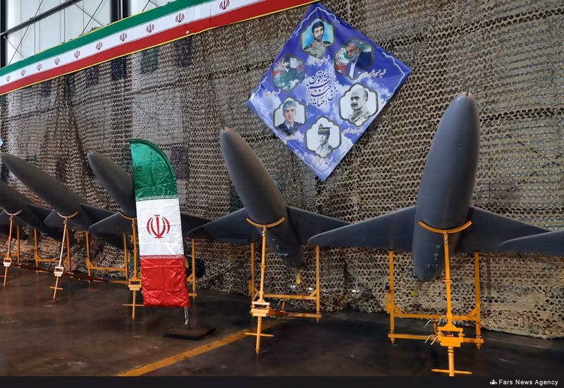 Chùm ảnh lượng lớn lượng lớn UAV chiến lược về tay quân đội Iran