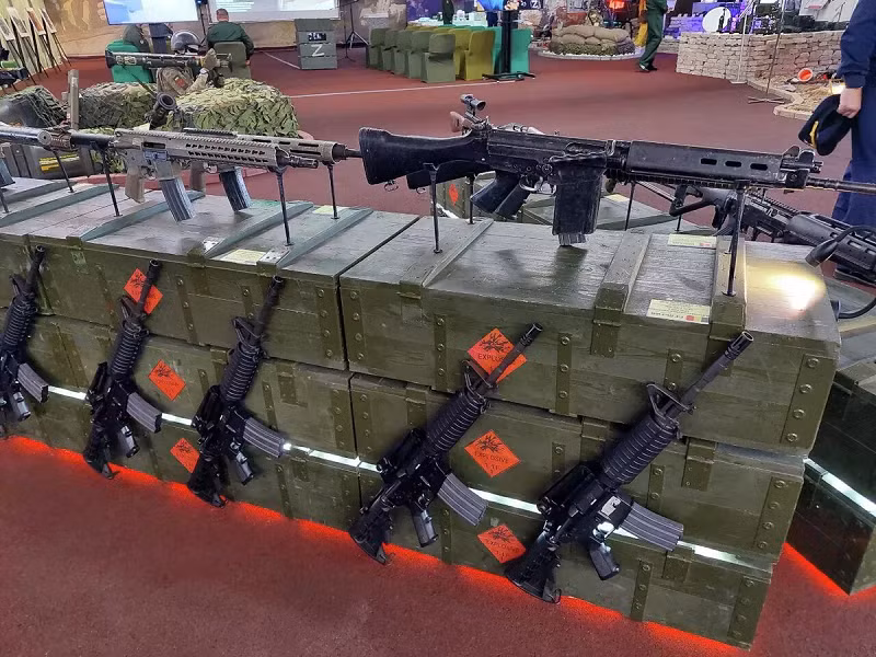 Chùm ảnh chiến lợi phẩm từ phương Tây tại Diễn đàn Army-2023