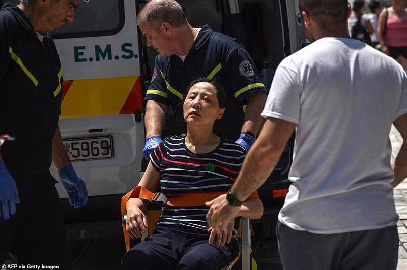 Chùm ảnh người dân châu Âu vật vã trước làn sóng nhiệt