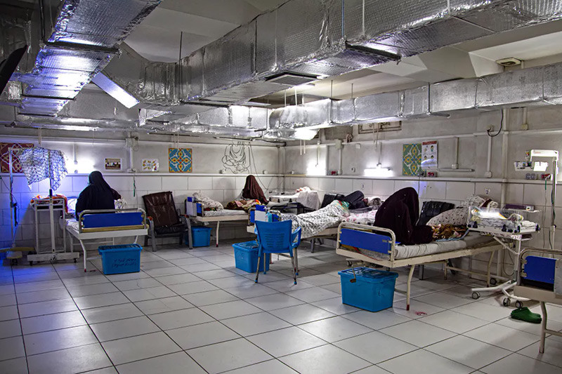 Chùm ảnh phụ nữ Afghanistan liều mạng để sinh con 