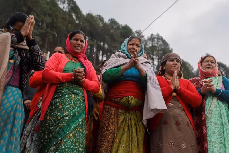 Hình ảnh giải cứu 41 công nhân mắc kẹt 17 ngày trong đường hầm ở dãy Himalaya