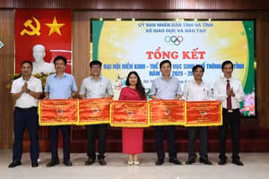 Tại Đại hội Điền kinh - Thể thao học sinh phổ thông cấp tỉnh, Trường THPT Lê Quý Đôn đã giành được nhiều thành tích cao.
