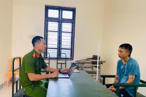 Cơ quan điều tra làm việc với tài xế Lê Ngọc Thành.