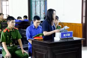 Vợ chồng Phương và Thành tại tòa.