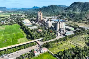 Toàn cảnh Nhà máy Xi măng Sông Gianh.