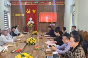 Lễ vng danh nhà giáo đi B ở Hà Tĩnh.