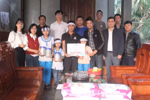 Nhiều sẻ chia từ các tấm lòng hảo tâm dành tới gia đình anh Đặng Công Trí.