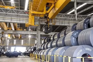 Xuất khẩu thép của Công ty Hòa Phát. (Ảnh: Vietnam+)