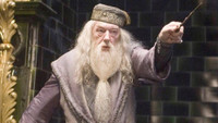 Hình ảnh đời thường của 'cụ Dumbledore' trong phim Harry Potter