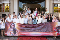 Á hậu Miss Intercontinental 2023 Ngọc Hằng về nước trong vòng vây người hâm mộ