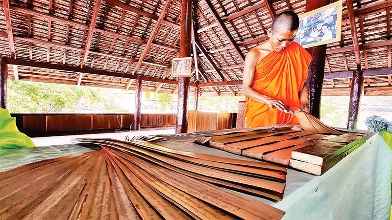kinh-la-buong.jpg