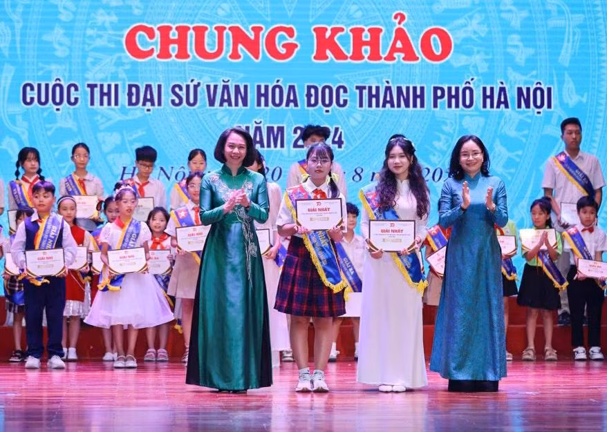 dai su van hoa doc 2.jpg