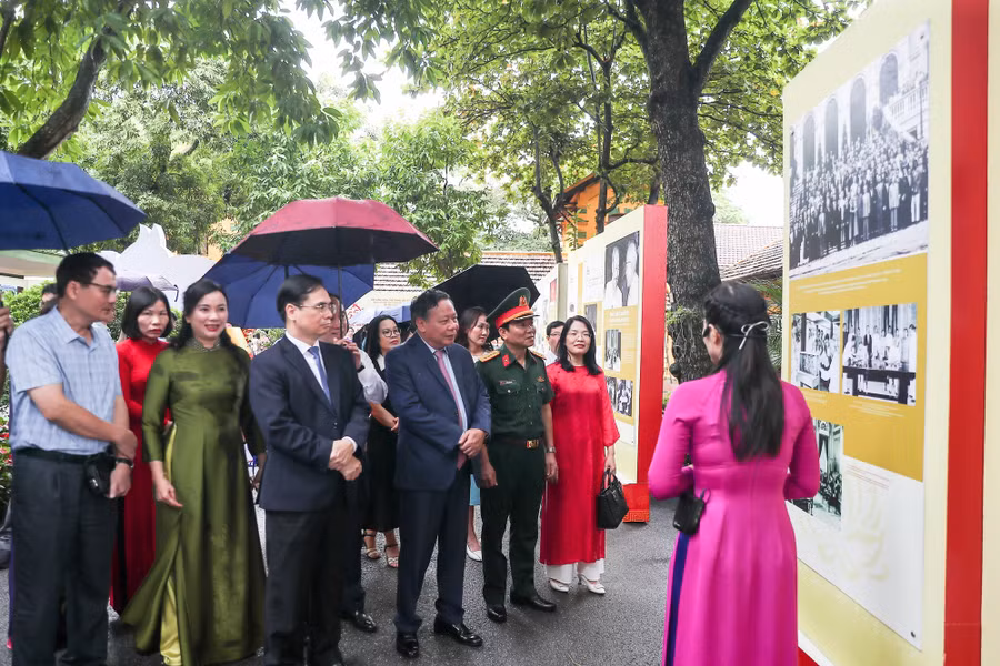 di chuc hcm 2.jpg