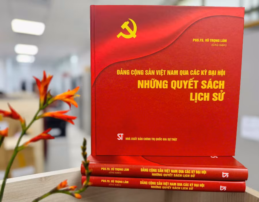 quyet-sach-2.jpg