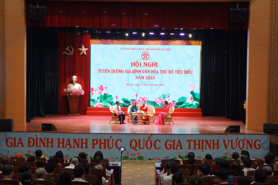 gia-dinh-van-hoa-hanoi-2-1014-760.jpg