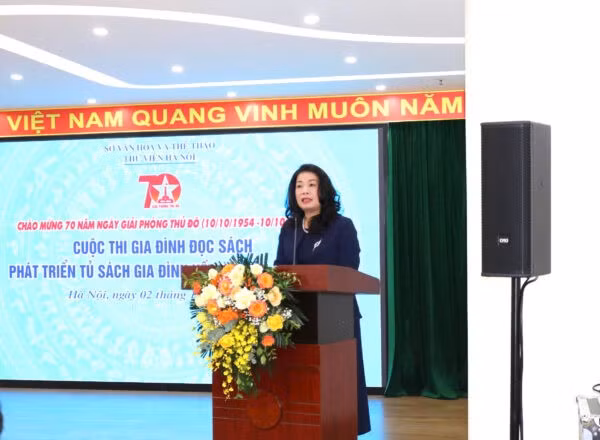 tu-sach-hanoi-1-8421.jpg