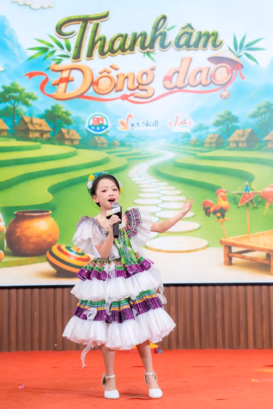 tue-anh-tai-vong-ban-ket.jpg
