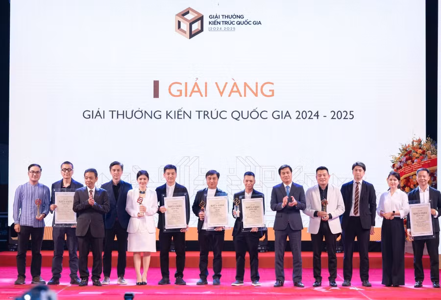 kt.jpg