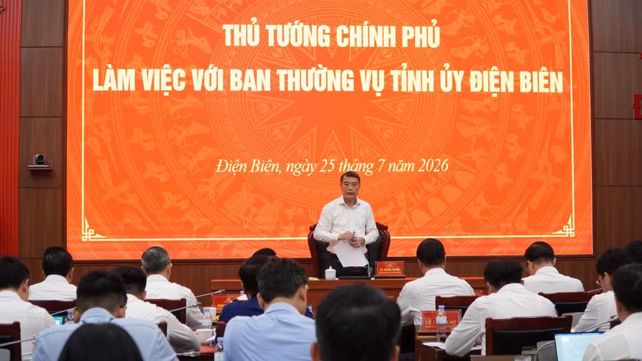 Thủ tướng Lê Minh Hưng chủ trì buổi làm việc.
