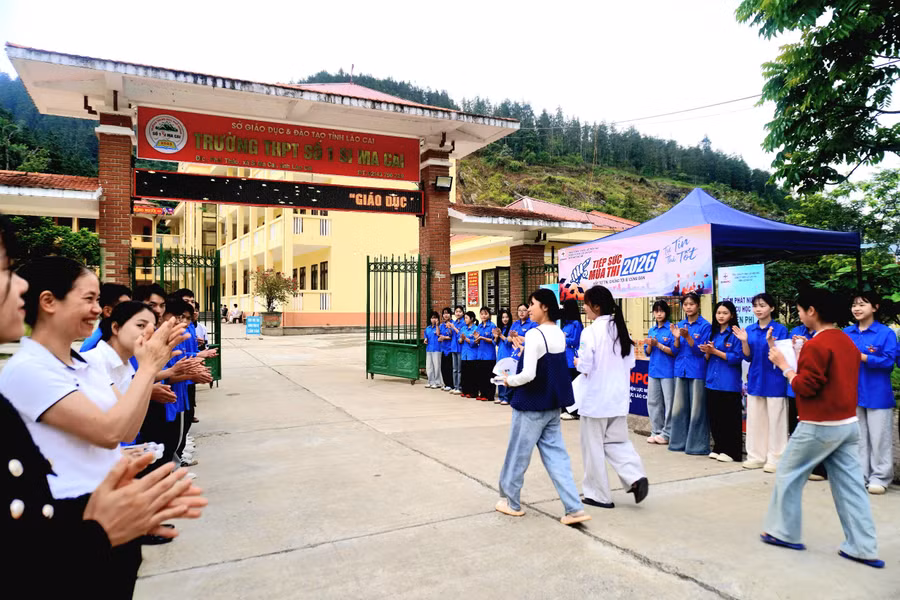 thi-sinh-lao-cai.jpg