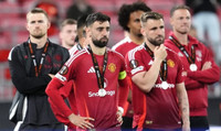 manchester-united-2425-2.jpg