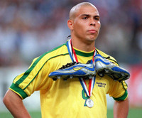 ronaldo-de-lima-elle-man-14.jpg