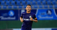 hlv-anh-duc-tro-lai-ngoi-ghe-nong-o-clb-binh-duong-73601.jpg