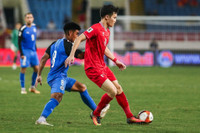 mot-pha-bong-trong-tran-dau-giua-doi-tuyen-viet-nam-ao-do-va-doi-tuyen-philippines-o-vong-loai-2-world-cup-2026-khu-vuc-chau-a-ngay-6-6-anh-minh-quan.jpg