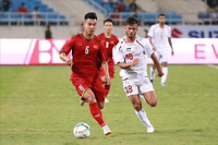 tu-chan-thuong-cua-van-thanh-quang-hai-van-hau-nen-than-trong-hinh-anh.jpg