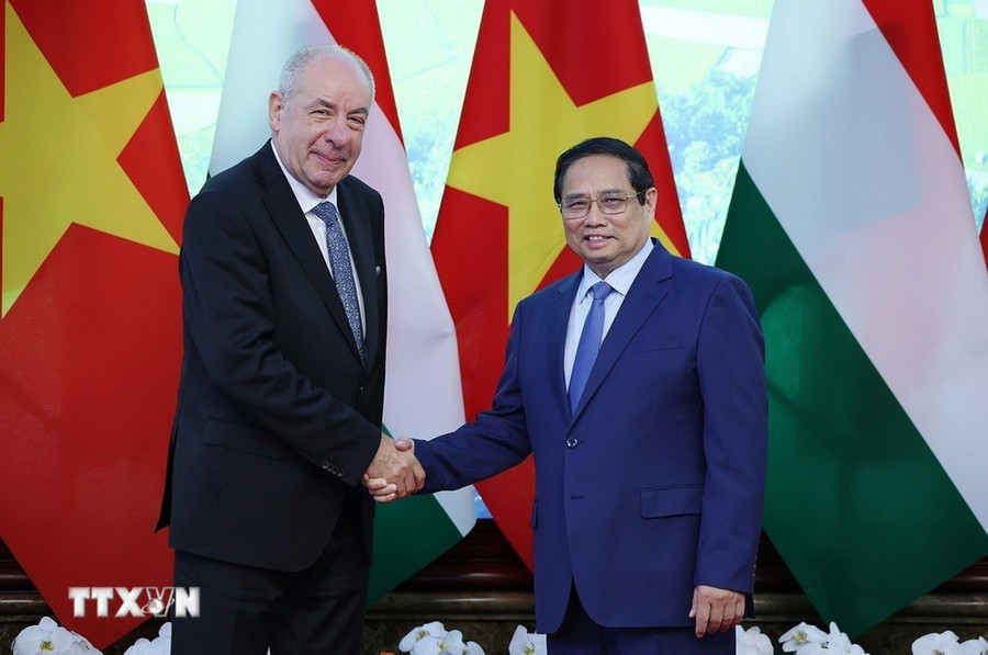 Thủ tướng Phạm Minh Chính hội kiến Tổng thống Hungary Sulyok Tamas. (Ảnh: Dương Giang/TTXVN) Thủ tướng Phạm Minh Chính hội kiến Tổng thống Hungary Sulyok Tamas. (Ảnh: Dương Giang/TTXVN)