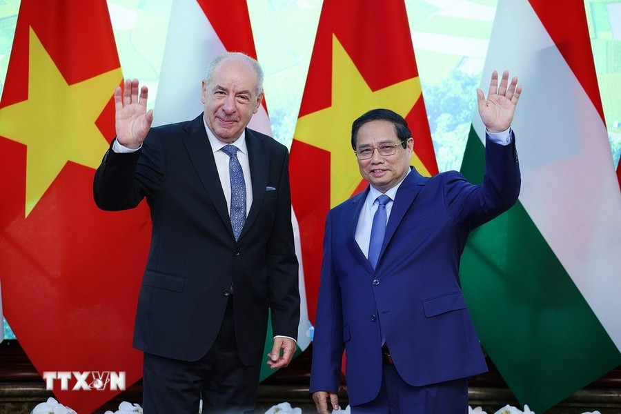 Thủ tướng Phạm Minh Chính hội kiến Tổng thống Hungary Sulyok Tamas. (Ảnh: Dương Giang/TTXVN) Thủ tướng Phạm Minh Chính hội kiến Tổng thống Hungary Sulyok Tamas. (Ảnh: Dương Giang/TTXVN)